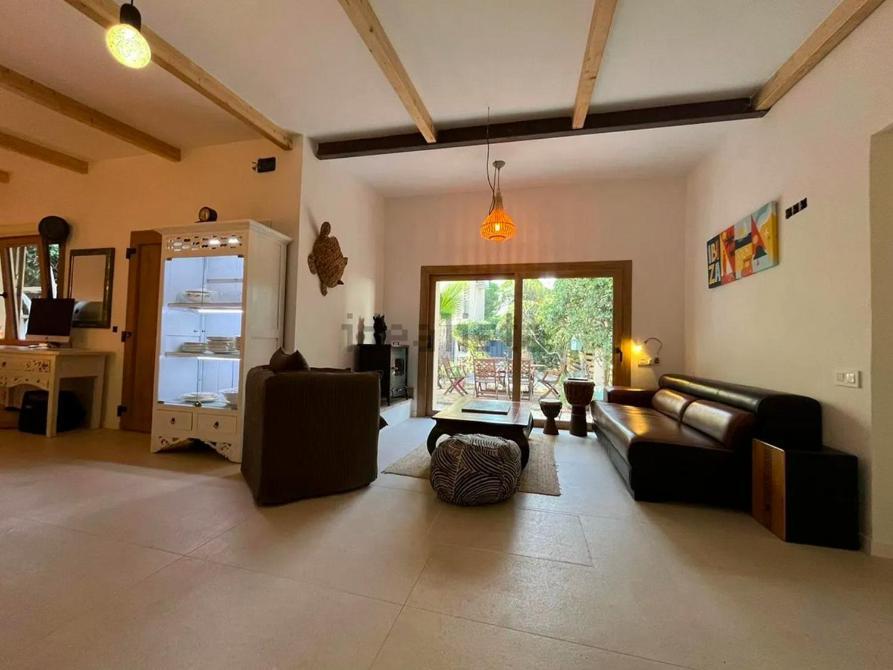 Stylish & Idyllic With Private Garden 5 Min Walking From South In Gava Mar Barcelona