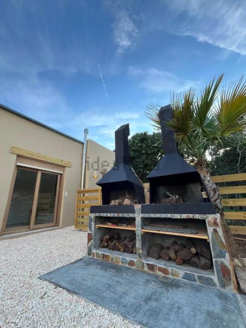 Ferienhaus Stylish & Idyllic With Private Garden 5 Min Walking From South In Gava Mar Barcelona
