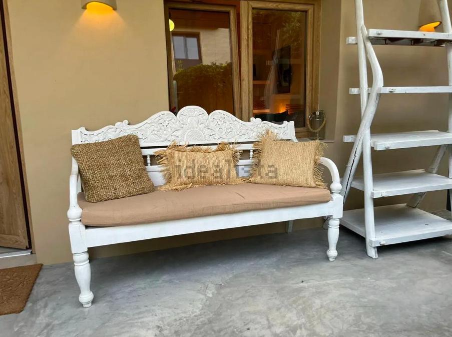 Stylish & Idyllic With Private Garden 5 Min Walking From South In Gava Mar Ferienhaus
